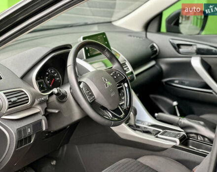 Чорний Міцубісі Eclipse Cross, об'ємом двигуна 1.5 л та пробігом 69 тис. км за 14350 $, фото 8 на Automoto.ua