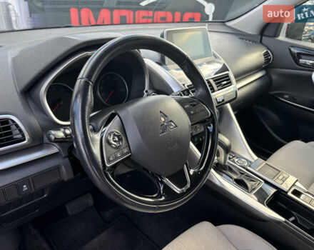 Черный Мицубиси Eclipse Cross, объемом двигателя 1.5 л и пробегом 125 тыс. км за 16200 $, фото 7 на Automoto.ua