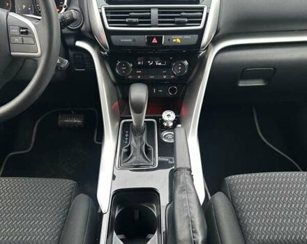 Чорний Міцубісі Eclipse Cross, об'ємом двигуна 1.5 л та пробігом 63 тис. км за 15500 $, фото 22 на Automoto.ua