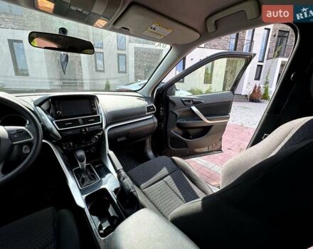 Чорний Міцубісі Eclipse Cross, об'ємом двигуна 1.5 л та пробігом 104 тис. км за 17500 $, фото 4 на Automoto.ua