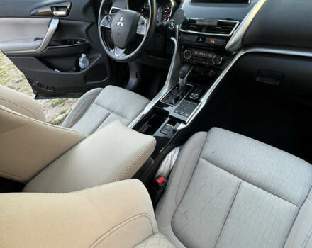Чорний Міцубісі Eclipse Cross, об'ємом двигуна 1.5 л та пробігом 123 тис. км за 16900 $, фото 25 на Automoto.ua
