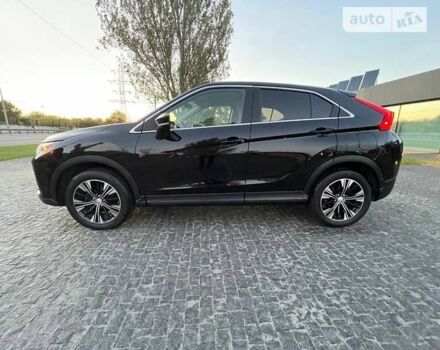 Черный Мицубиси Eclipse Cross, объемом двигателя 1.5 л и пробегом 71 тыс. км за 17000 $, фото 6 на Automoto.ua