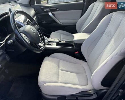 Черный Мицубиси Eclipse Cross, объемом двигателя 1.5 л и пробегом 125 тыс. км за 16200 $, фото 8 на Automoto.ua