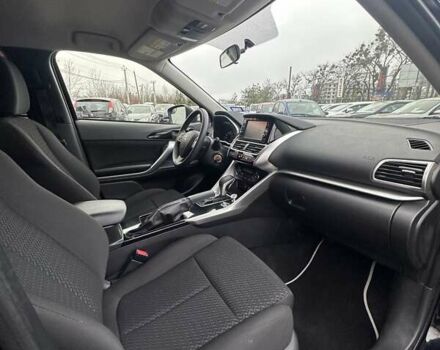 Чорний Міцубісі Eclipse Cross, об'ємом двигуна 1.5 л та пробігом 63 тис. км за 15500 $, фото 18 на Automoto.ua
