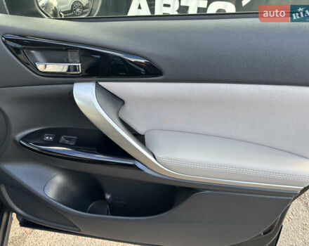 Черный Мицубиси Eclipse Cross, объемом двигателя 1.5 л и пробегом 125 тыс. км за 16200 $, фото 13 на Automoto.ua