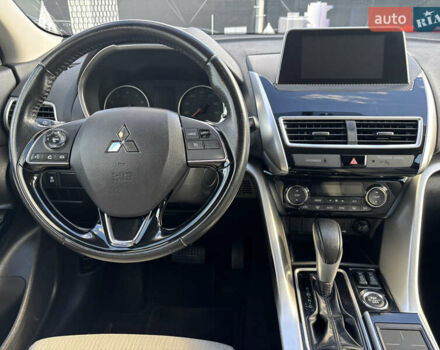 Черный Мицубиси Eclipse Cross, объемом двигателя 1.5 л и пробегом 125 тыс. км за 16200 $, фото 17 на Automoto.ua