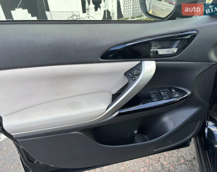 Черный Мицубиси Eclipse Cross, объемом двигателя 1.5 л и пробегом 125 тыс. км за 16200 $, фото 6 на Automoto.ua