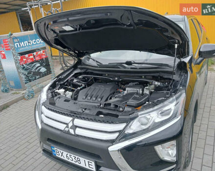 Чорний Міцубісі Eclipse Cross, об'ємом двигуна 1.5 л та пробігом 150 тис. км за 15300 $, фото 10 на Automoto.ua