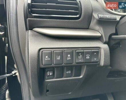 Черный Мицубиси Eclipse Cross, объемом двигателя 1.5 л и пробегом 12 тыс. км за 27900 $, фото 18 на Automoto.ua