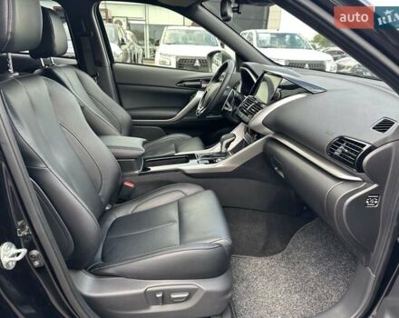 Черный Мицубиси Eclipse Cross, объемом двигателя 1.5 л и пробегом 11 тыс. км за 28700 $, фото 29 на Automoto.ua