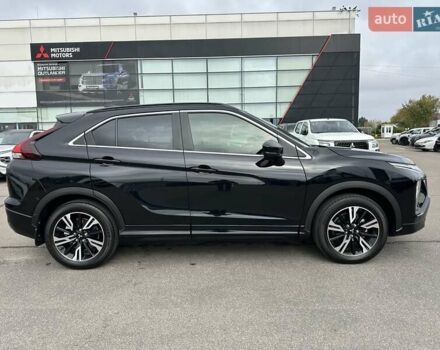 Черный Мицубиси Eclipse Cross, объемом двигателя 1.5 л и пробегом 12 тыс. км за 27900 $, фото 7 на Automoto.ua