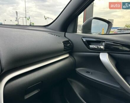 Черный Мицубиси Eclipse Cross, объемом двигателя 1.5 л и пробегом 11 тыс. км за 28700 $, фото 26 на Automoto.ua