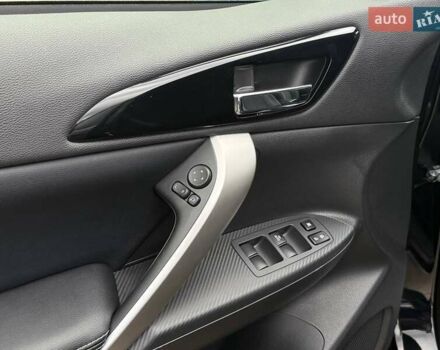 Черный Мицубиси Eclipse Cross, объемом двигателя 1.5 л и пробегом 18 тыс. км за 26900 $, фото 14 на Automoto.ua
