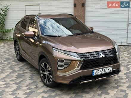 Коричневый Мицубиси Eclipse Cross, объемом двигателя 2 л и пробегом 59 тыс. км за 22000 $, фото 1 на Automoto.ua