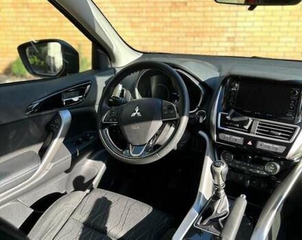 Красный Мицубиси Eclipse Cross, объемом двигателя 1.5 л и пробегом 40 тыс. км за 15000 $, фото 5 на Automoto.ua