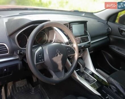 Мицубиси Eclipse Cross 2019 в Шепетовке на Automoto.ua Красный Мицубиси Eclipse Cross, объемом двигателя 1.5 л и пробегом 152 тыс. км за 14500 $, фото 5 на Automoto.ua