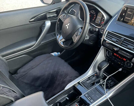 Червоний Міцубісі Eclipse Cross, об'ємом двигуна 1.5 л та пробігом 68 тис. км за 20000 $, фото 10 на Automoto.ua