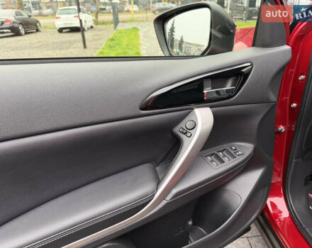 Красный Мицубиси Eclipse Cross, объемом двигателя 1.5 л и пробегом 40 тыс. км за 23900 $, фото 32 на Automoto.ua