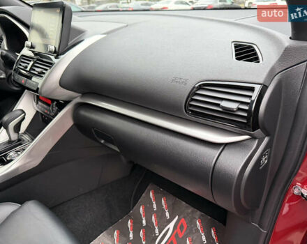 Красный Мицубиси Eclipse Cross, объемом двигателя 1.5 л и пробегом 40 тыс. км за 23900 $, фото 60 на Automoto.ua