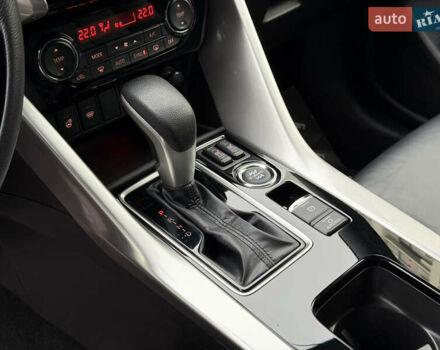 Красный Мицубиси Eclipse Cross, объемом двигателя 1.5 л и пробегом 40 тыс. км за 23900 $, фото 39 на Automoto.ua