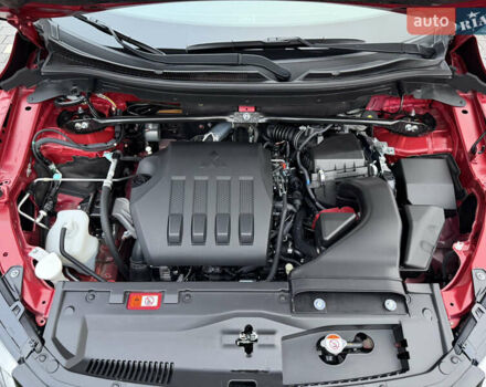 Красный Мицубиси Eclipse Cross, объемом двигателя 1.5 л и пробегом 40 тыс. км за 23900 $, фото 29 на Automoto.ua