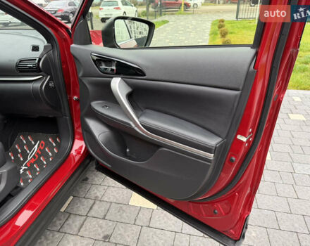 Красный Мицубиси Eclipse Cross, объемом двигателя 1.5 л и пробегом 40 тыс. км за 23900 $, фото 56 на Automoto.ua