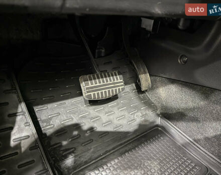 Міцубісі Eclipse Cross 2021 у Кропивницькому (Кіровограді) на Automoto.ua Червоний Міцубісі Eclipse Cross, об'ємом двигуна 1.5 л та пробігом 17 тис. км за 29500 $, фото 13 на Automoto.ua