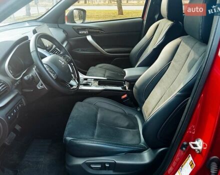 Красный Мицубиси Eclipse Cross, объемом двигателя 1.5 л и пробегом 32 тыс. км за 19950 $, фото 15 на Automoto.ua