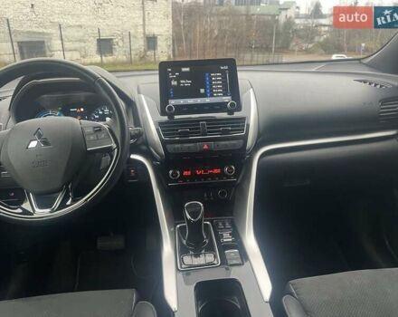 Червоний Міцубісі Eclipse Cross, об'ємом двигуна 2.36 л та пробігом 77 тис. км за 30500 $, фото 73 на Automoto.ua