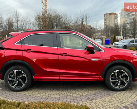 Красный Мицубиси Eclipse Cross, объемом двигателя 2.4 л и пробегом 80 тыс. км за 30999 $, фото 7 на Automoto.ua