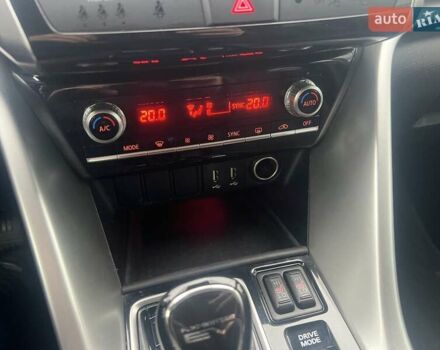 Червоний Міцубісі Eclipse Cross, об'ємом двигуна 2.36 л та пробігом 77 тис. км за 30500 $, фото 44 на Automoto.ua