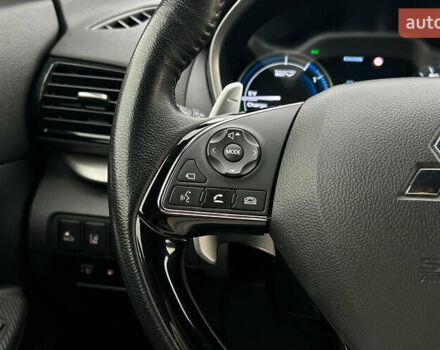 Красный Мицубиси Eclipse Cross, объемом двигателя 2.4 л и пробегом 80 тыс. км за 30999 $, фото 10 на Automoto.ua