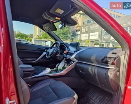 Червоний Міцубісі Eclipse Cross, об'ємом двигуна 2.4 л та пробігом 79 тис. км за 29900 $, фото 10 на Automoto.ua