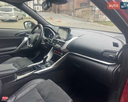 Червоний Міцубісі Eclipse Cross, об'ємом двигуна 2.36 л та пробігом 77 тис. км за 30500 $, фото 80 на Automoto.ua