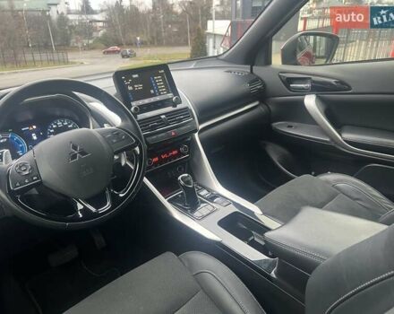 Червоний Міцубісі Eclipse Cross, об'ємом двигуна 2.36 л та пробігом 77 тис. км за 30500 $, фото 74 на Automoto.ua