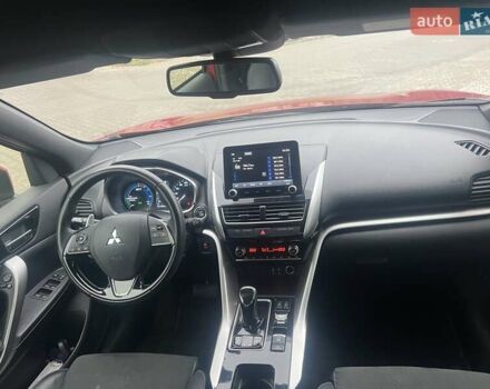 Червоний Міцубісі Eclipse Cross, об'ємом двигуна 2.36 л та пробігом 77 тис. км за 30500 $, фото 78 на Automoto.ua