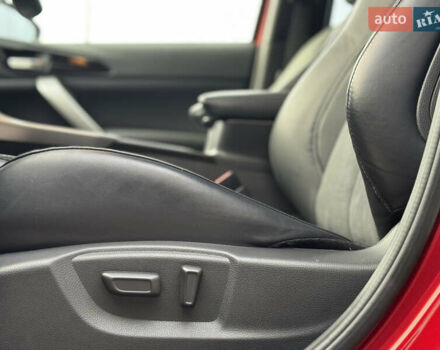 Червоний Міцубісі Eclipse Cross, об'ємом двигуна 1.5 л та пробігом 18 тис. км за 21500 $, фото 23 на Automoto.ua