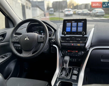 Червоний Міцубісі Eclipse Cross, об'ємом двигуна 1.5 л та пробігом 18 тис. км за 21500 $, фото 13 на Automoto.ua