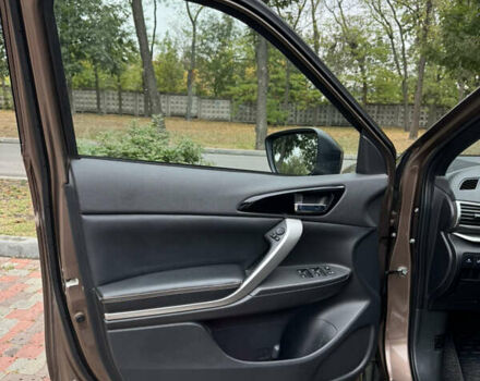 Міцубісі Eclipse Cross, об'ємом двигуна 1.5 л та пробігом 35 тис. км за 23500 $, фото 15 на Automoto.ua