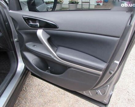 Мицубиси Eclipse Cross, объемом двигателя 2 л и пробегом 19 тыс. км за 27500 $, фото 19 на Automoto.ua