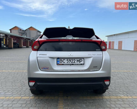 Сірий Міцубісі Eclipse Cross, об'ємом двигуна 1.5 л та пробігом 55 тис. км за 17800 $, фото 6 на Automoto.ua