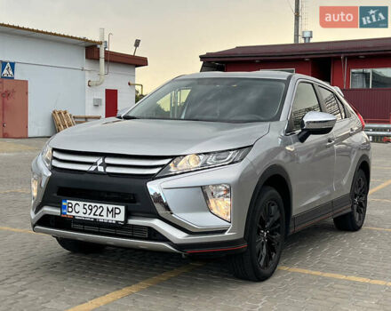 Сірий Міцубісі Eclipse Cross, об'ємом двигуна 1.5 л та пробігом 55 тис. км за 17800 $, фото 10 на Automoto.ua