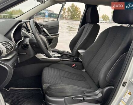 Серый Мицубиси Eclipse Cross, объемом двигателя 1.5 л и пробегом 134 тыс. км за 14990 $, фото 16 на Automoto.ua