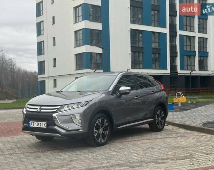 Сірий Міцубісі Eclipse Cross, об'ємом двигуна 1.5 л та пробігом 100 тис. км за 15700 $, фото 2 на Automoto.ua
