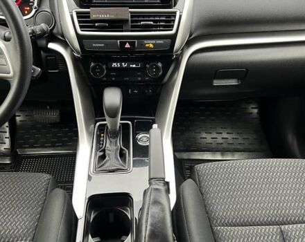 Сірий Міцубісі Eclipse Cross, об'ємом двигуна 1.5 л та пробігом 129 тис. км за 14900 $, фото 21 на Automoto.ua