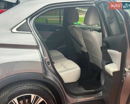 Сірий Міцубісі Eclipse Cross, об'ємом двигуна 1.5 л та пробігом 100 тис. км за 15700 $, фото 19 на Automoto.ua