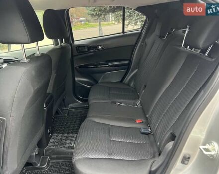 Сірий Міцубісі Eclipse Cross, об'ємом двигуна 1.5 л та пробігом 129 тис. км за 14900 $, фото 15 на Automoto.ua