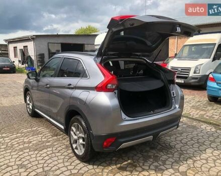 Сірий Міцубісі Eclipse Cross, об'ємом двигуна 1.5 л та пробігом 53 тис. км за 16900 $, фото 8 на Automoto.ua