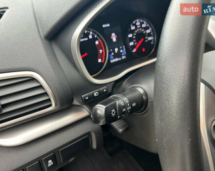 Сірий Міцубісі Eclipse Cross, об'ємом двигуна 1.5 л та пробігом 55 тис. км за 17800 $, фото 17 на Automoto.ua