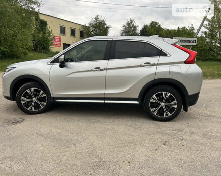 Сірий Міцубісі Eclipse Cross, об'ємом двигуна 1.5 л та пробігом 118 тис. км за 16400 $, фото 13 на Automoto.ua